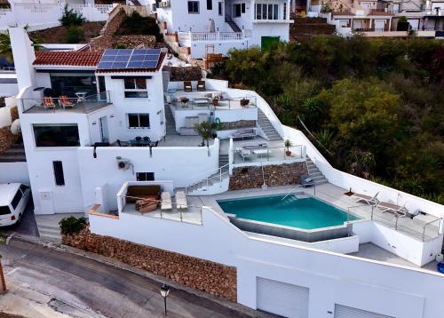 Modern Villa + Infinity Pool. Best views in Nerja!