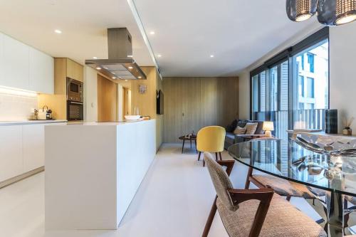 Marques Pombal Central 2 bed Apt
