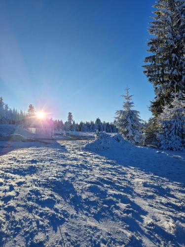 Domek pod Jagodną 824 m n.p.m. Spalona 6 BE v zimě