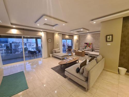 Zona de estar de Amman's most prestigious