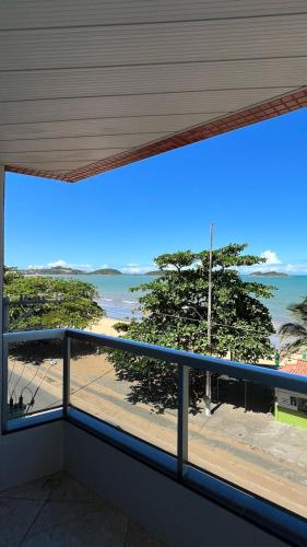 Balkon atau teras di APARTAMENTO VISTA AO MAR - Elevador - PIUMA