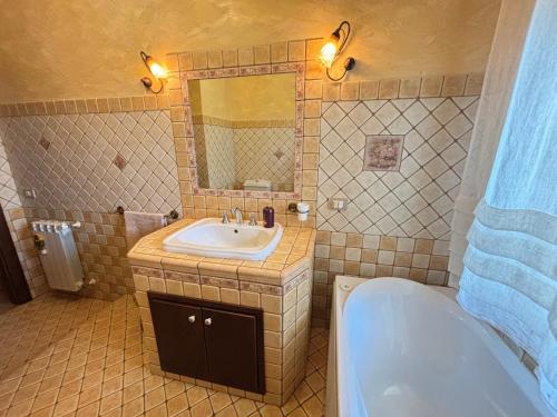 Bilik mandi di Casa Luce