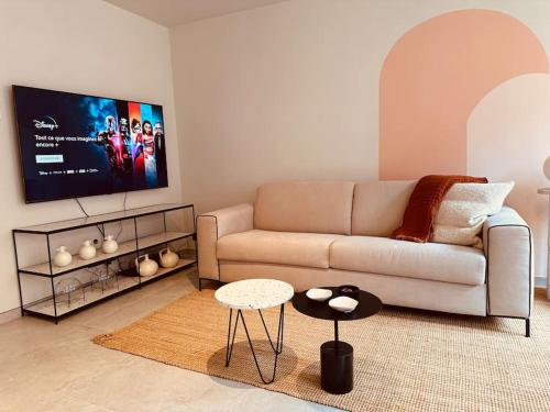 TV a/nebo společenská místnost v ubytování New ! Superbe studio - Déco Marrakech Flair