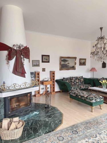 Ruang duduk di Villa Engelskirchen