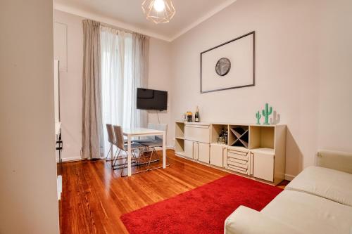 Just Urban Stays - Charming 2BR in Historic Building - M1 Wagner