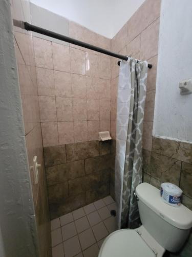 Koupelna v ubytování Departamentos velasco Planta baja