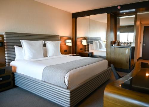 The Watergate Hotel Georgetown Image
