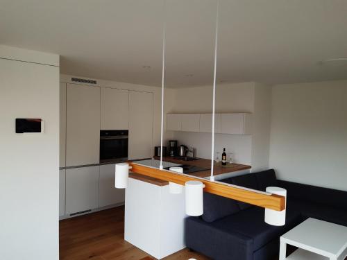 Cucina o angolo cottura di Apartment Panorama am Walensee in Neubau-Villa
