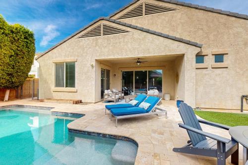 Πισίνα στο ή κοντά στο Tropical Poolside Paradise