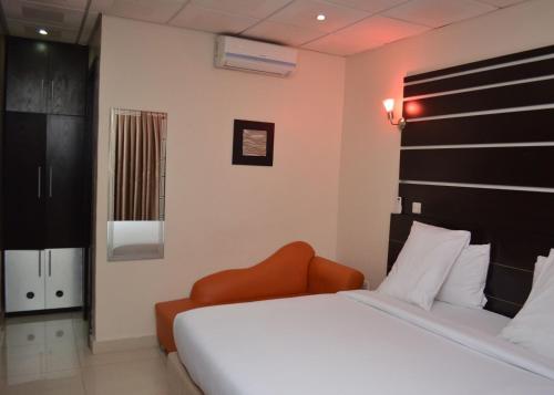 Katil atau katil-katil dalam bilik di De Rigg Place - Alaka Estate, Surulere