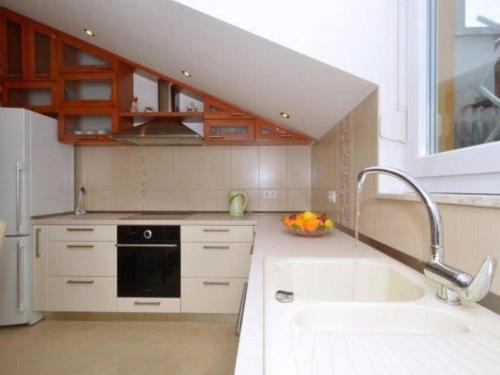 Apartments with parking space Kastel Stari, Kastela - 22551