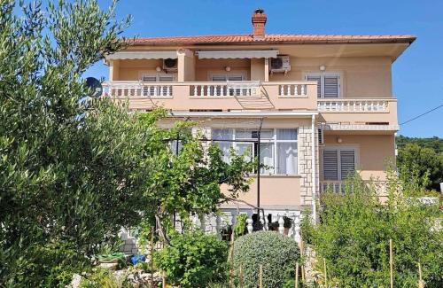 Apartments by the sea Barbat, Rab - 22561