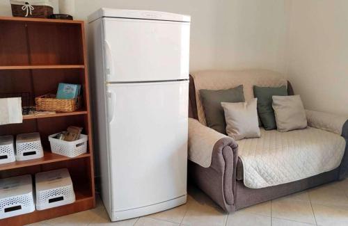 Η κουζίνα ή μικρή κουζίνα στο Apartments by the sea Barbat, Rab - 22561