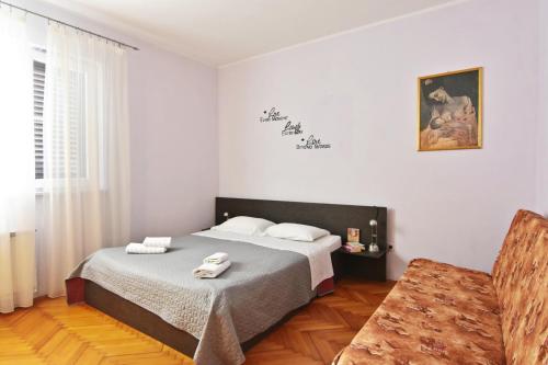 Apartments with parking space Umag - 22565