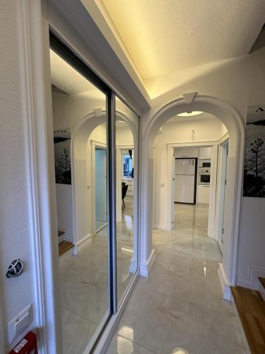 Fotografie z fotogalerie ubytování Very close to the city and the sea Deluxe Villa 2 v destinaci Dosemealti