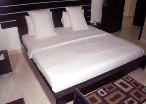 Φωτογραφία από το άλμπουμ του De Rigg Place - Alaka Estate, Surulere σε Lagos