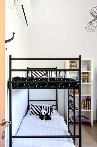 Una cama o camas en una habitación de 54You