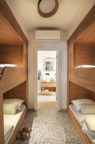 Una cama o camas en una habitación de 54You