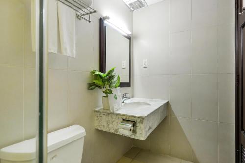 Phòng tắm tại Nicecy Hotel - Nguyen Trai Street