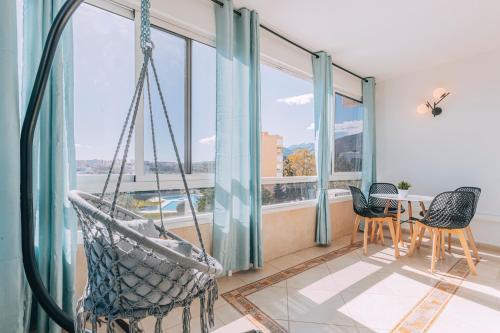 Sea view gem in Torremolinos