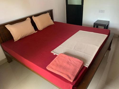 Postel nebo postele na pokoji v ubytování Serendip Villa Holiday Home Talalla Sri Lanka