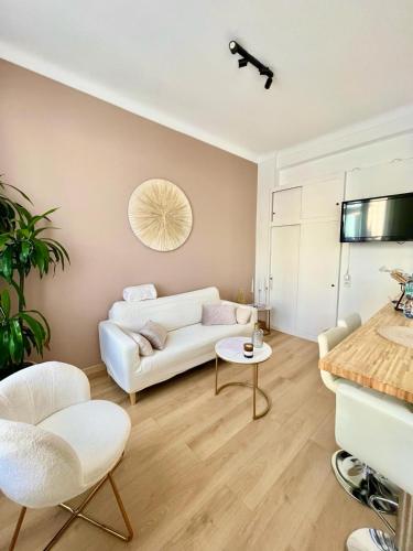 Photo de la galerie de l'établissement Nice - Appartement T3 rénové de 50 M2 classé 2 étoiles, à Nice