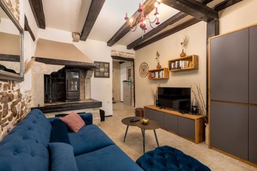 Gallery image of Holiday House 4 Season with jacuzzi, sauna and BBQ in Pazin