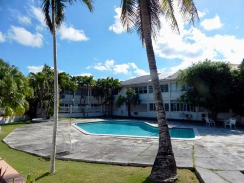 A piscina localizada em Paradise Villa ou nos arredores