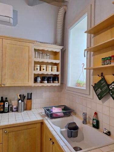 Dapur atau dapur kecil di Pavlos Place - Blue Haven