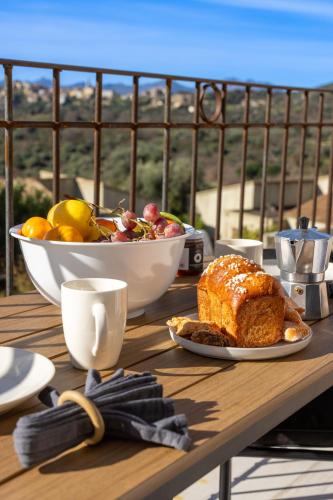 Jídlo v hotelu nebo okolí