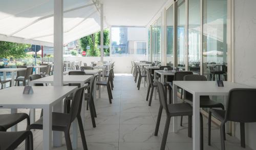 Restaurace v ubytování Hotel Ninfea Cattolica