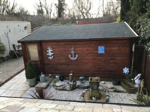 Overdale Guesthouse and Free Parking photo 30
