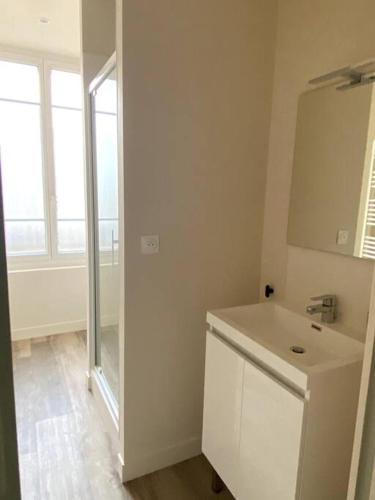 Photo de la galerie de l'établissement Charmant appartement le Saint Marc 3 ème C, à Rouen