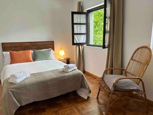 Postel nebo postele na pokoji v ubytování Acogedora casa en Arangas Cabrales
