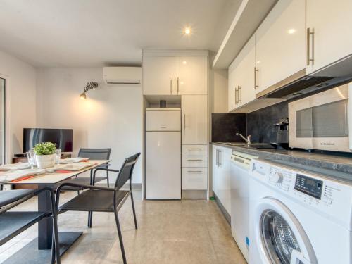 Kép Apartment Port Empuries by Interhome szállásáról Empuriabravában a galériában