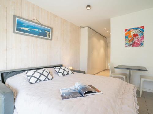 Studio Les Pieds dans l'eau-1 by Interhome