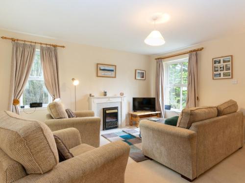 Televiisor ja/või meelelahutuskeskus majutusasutuses Holiday Home Glenpark by Interhome