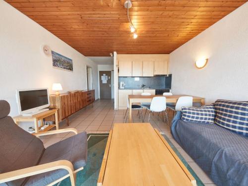 Apartment Flache 107 by Interhome