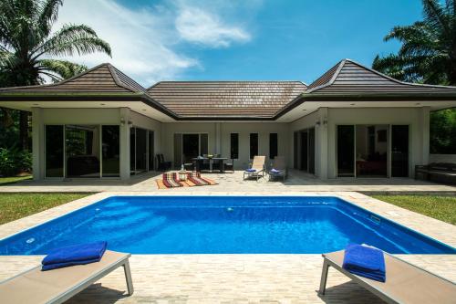 Πισίνα στο ή κοντά στο Eden Villas Krabi