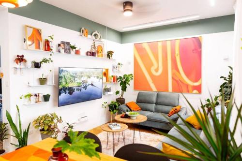 Gallery image of A new 2BR apartment. Close to TLV trains. in Ramat Gan