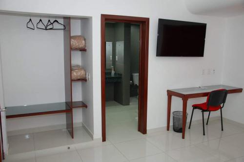 Μια τηλεόραση ή/και κέντρο ψυχαγωγίας στο Hotel Cermar Plaza