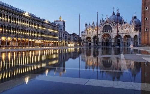 Σημείο ενδιαφέροντος κοντά σε αυτός ο ξενώνας