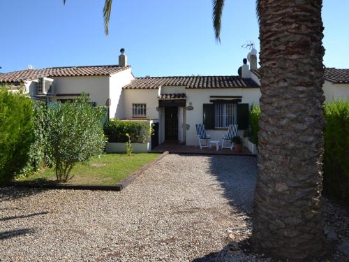 Maison avec Jardin, Terrasse et Piscine Commune à 3 km de la Plage à L'Estartit