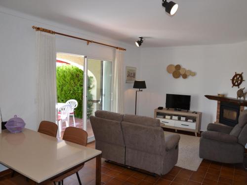 Maison avec Jardin, Terrasse et Piscine Commune à 3 km de la Plage à L'Estartit