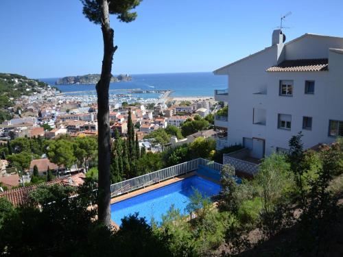 Apartamento de 2 habitaciones en L'Estartit con piscina y aire acondicionado - ES-323-13