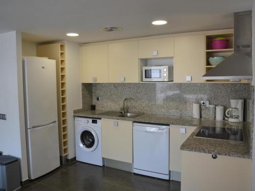Appartement Moderne avec Piscine à 200m de la Plage à L'Estartit