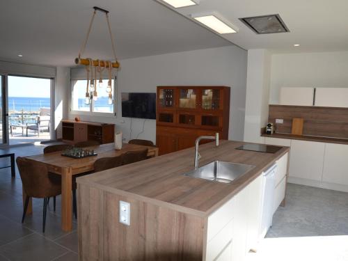 Villa à L'Estartit avec piscine privée, climatisation, 3 ch.