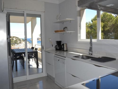 Spacieux Appartement 4 Chambres avec Vue Mer