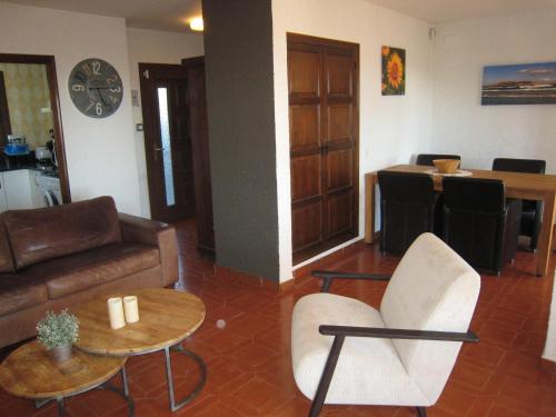 Maison d'angle accueillante avec piscine privée à L'Estartit