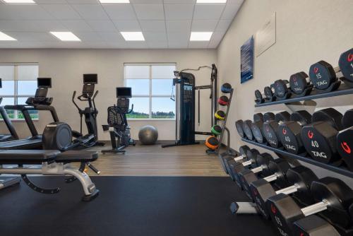 Fitness centrum a/nebo fitness zařízení v ubytování Hampton Inn by Hilton Port Hope Cobourg
